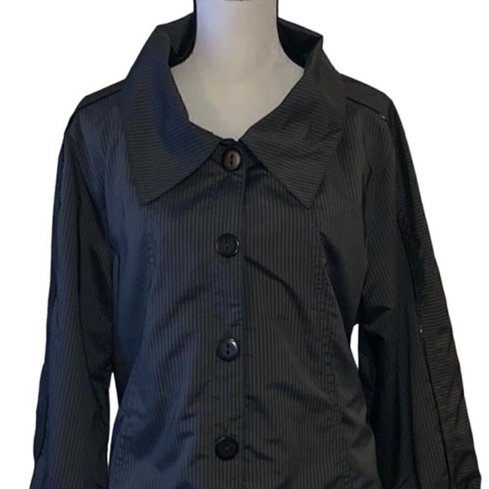 Christopher & Banks Light Jacket - Picture 2 of 9